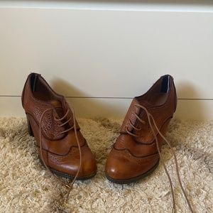 Tommy Hilfiger Healed Loafer